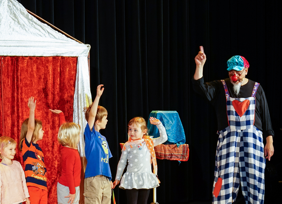 Zirkus Kunterbunt - Kindertheater zum Mitmachen